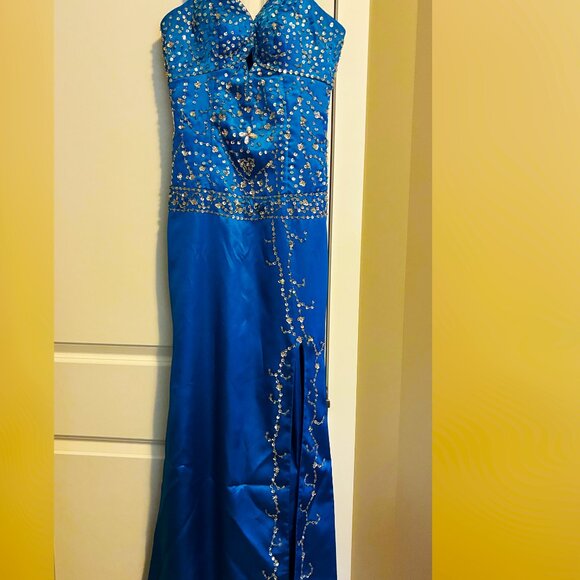 Beautiful blue mermaid prom dress - Picture 5 of 6